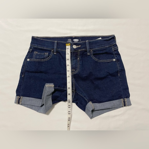 Old Navy Cuffed Jean Shorts - Picture 8 of 11